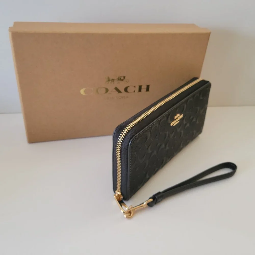 Coach CF464 Boxed Debossed Long Zip Around Wallet Clutch Wristlet Black 1 Charm - Picture 5 of 8